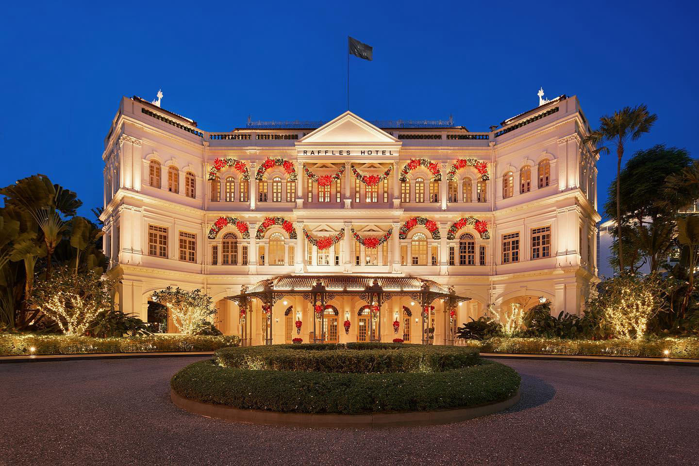 Raffles Hotel Singapore - Merry Christmas from all of us at Raffles Singapore